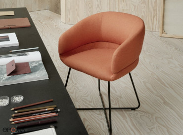 Chaise réunion design moderne et confortable avec assise pivotante